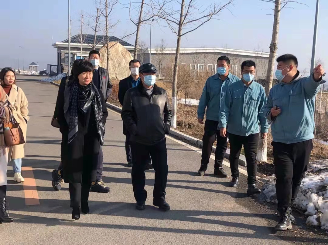 市民主黨派人士來到集團(tuán)錦凌凈水廠參觀